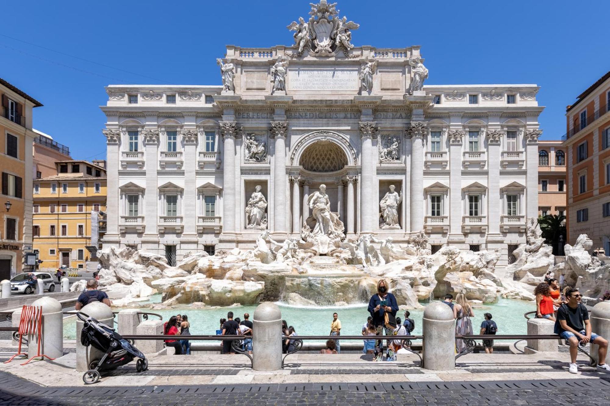 Elegant Stay - Corner To Trevi Fountain, Rome